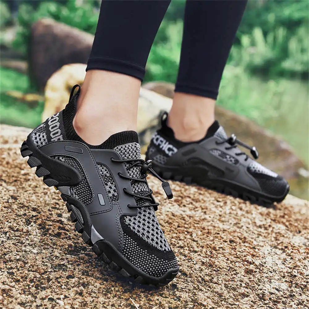 Брендовые мужские кроссовки дл – обзор и цена Kids Outdoor Netball Shoes