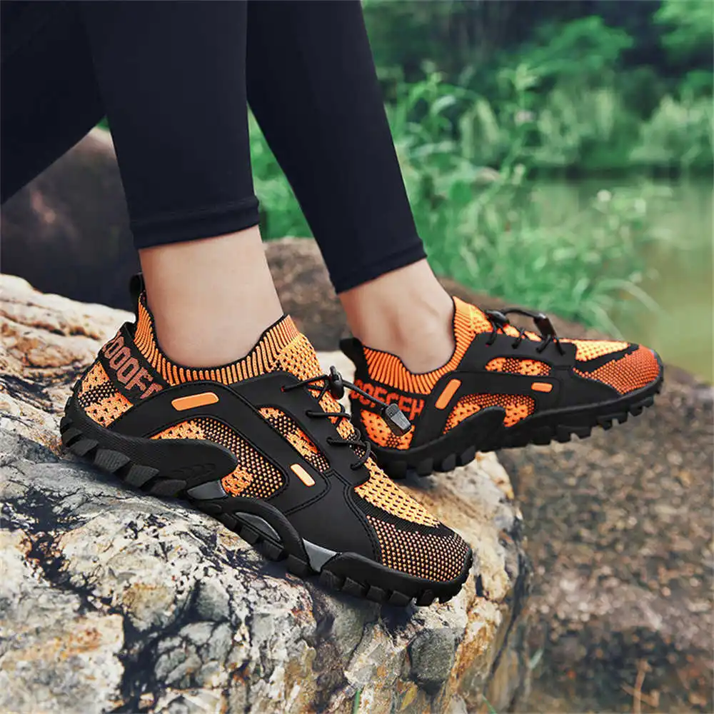 Брендовые мужские кроссовки дл – обзор и цена Kids Outdoor Netball Shoes