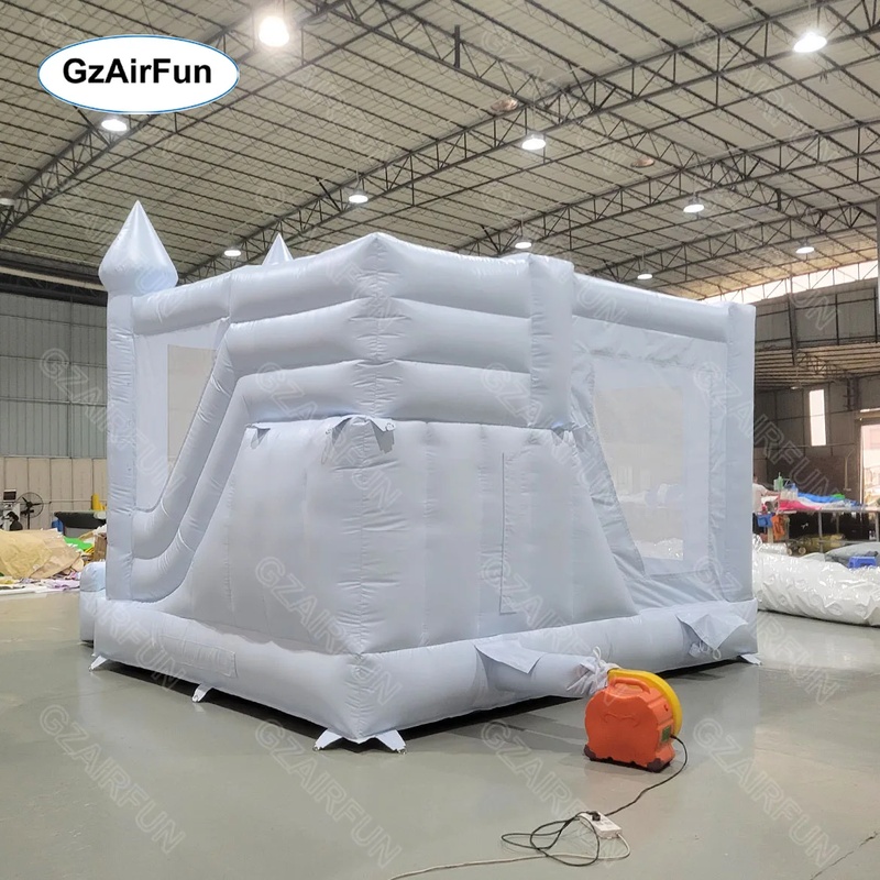 Белый надувной батут-замок для – обзор и цена Kids Outdoor House